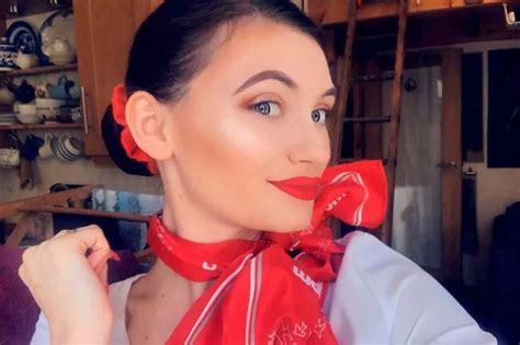 alexia grace only fans|Jet2 air hostess quits job for OnlyFans and now rakes in £25k a。